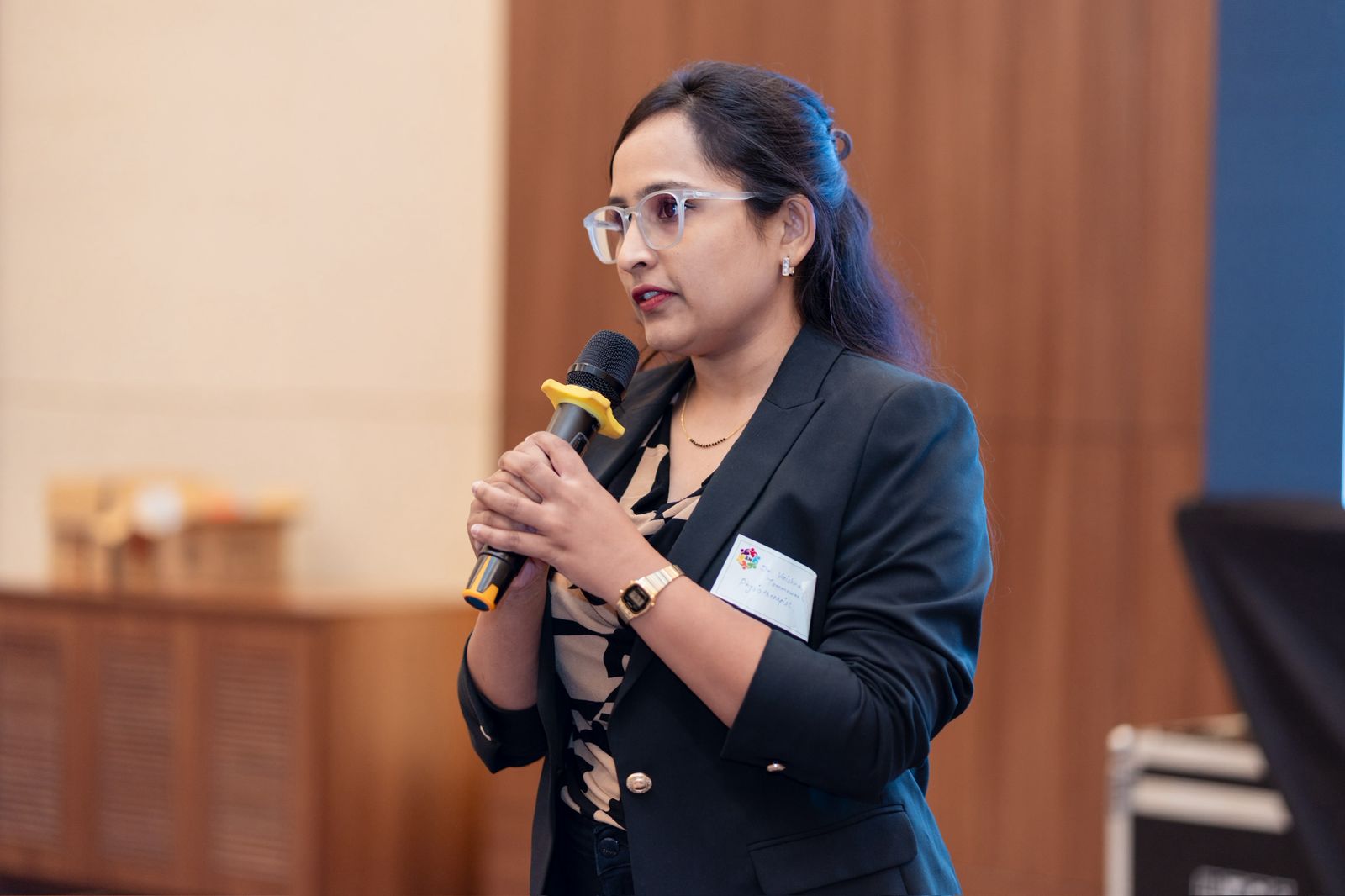 Dr Vaishnavi Tammewar with patient at ReBalance Physiotherapy Clinic
